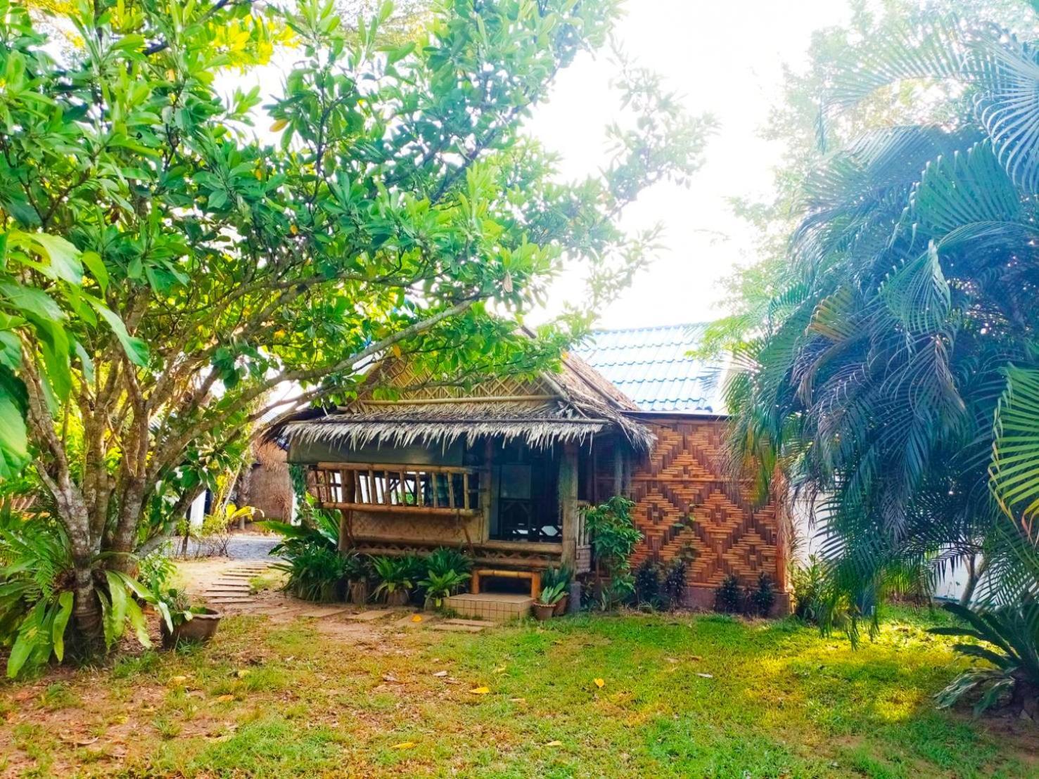 Kingsacre Hotel Nai Yang Beach Kültér fotó