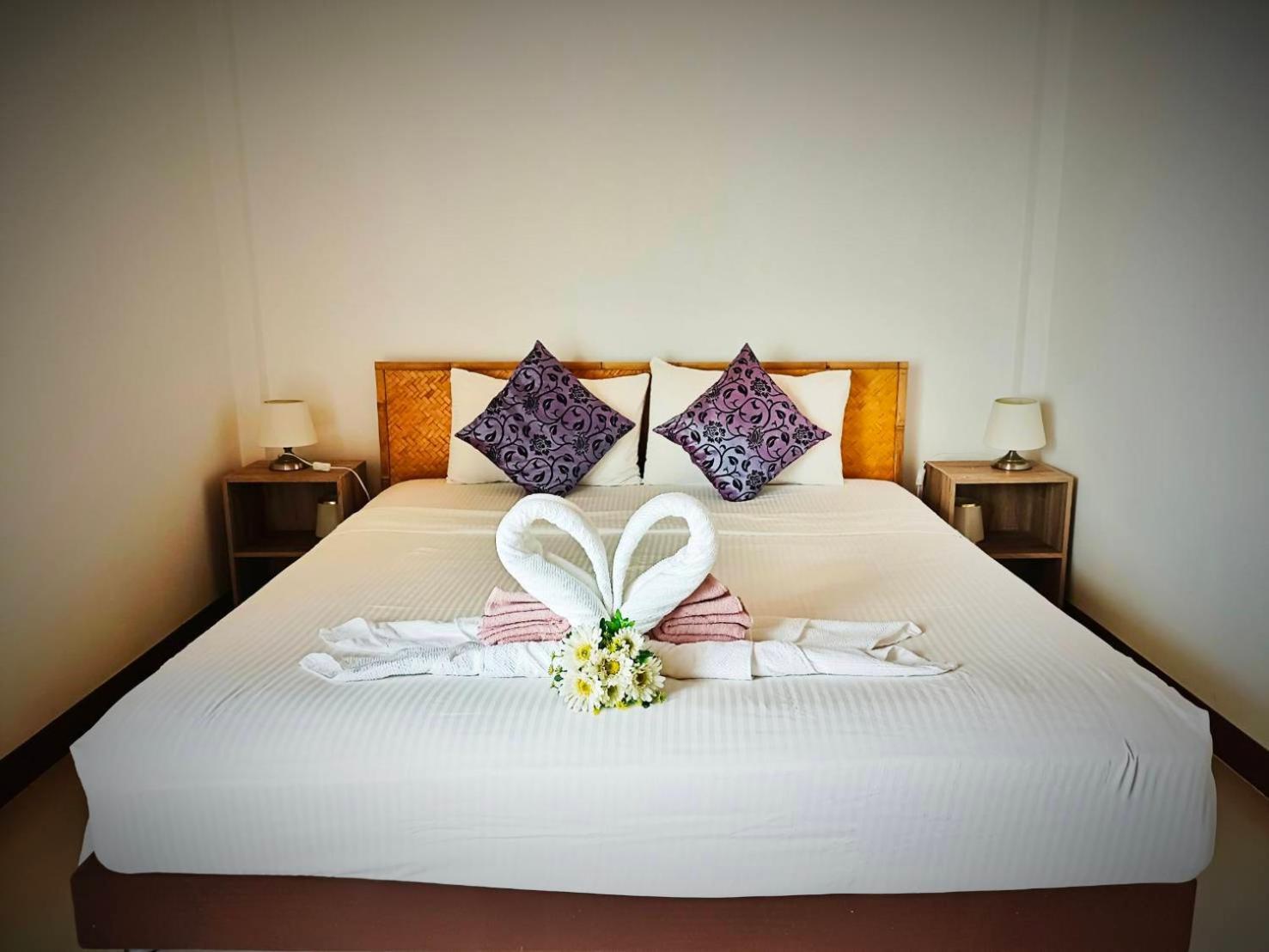 Kingsacre Hotel Nai Yang Beach Kültér fotó