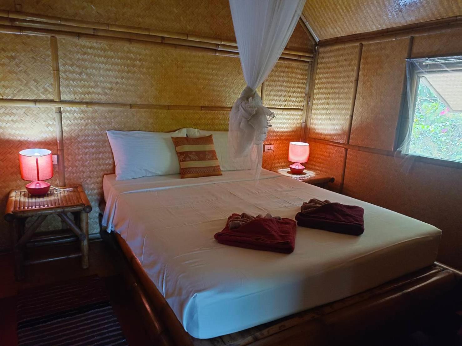 Kingsacre Hotel Nai Yang Beach Kültér fotó