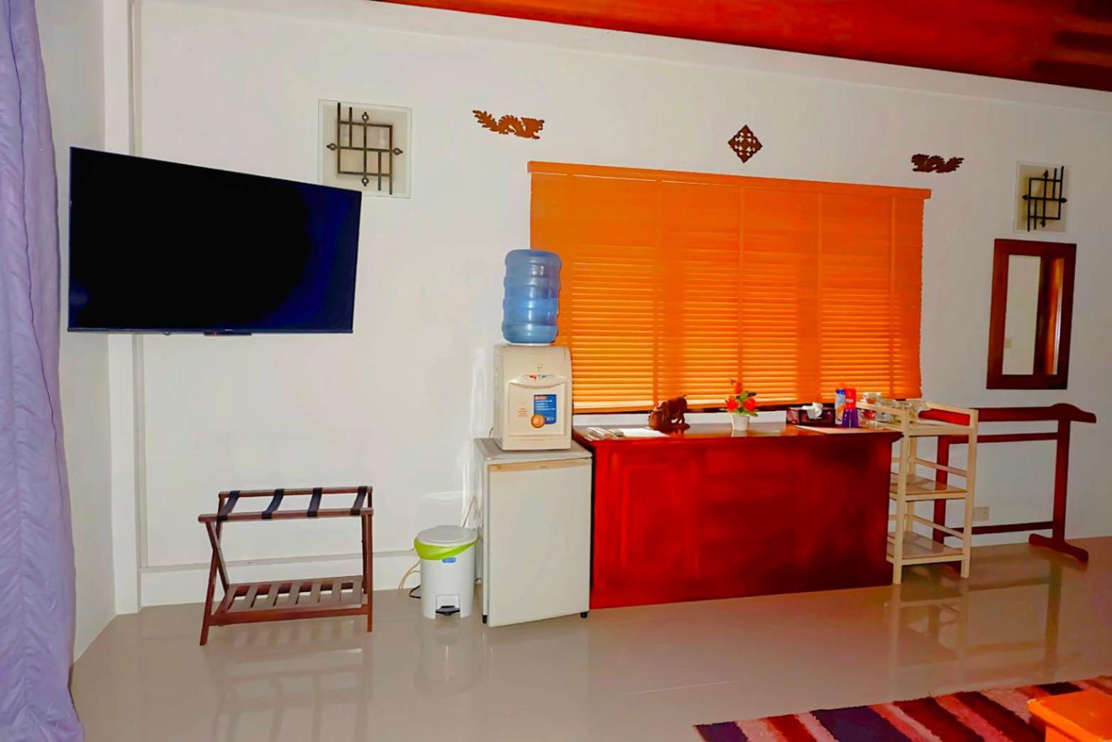 Kingsacre Hotel Nai Yang Beach Kültér fotó