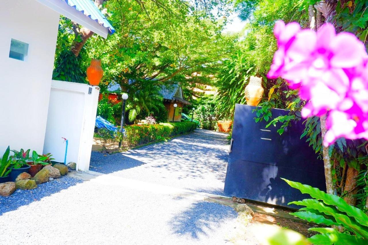 Kingsacre Hotel Nai Yang Beach Kültér fotó