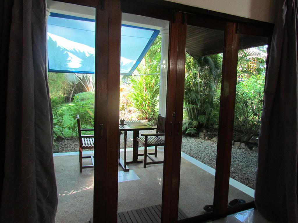 Kingsacre Hotel Nai Yang Beach Kültér fotó